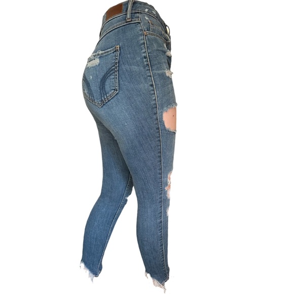 Hollister Curvy High-Rise Super Skinny Distressed Jeans - Picture 5 of 5